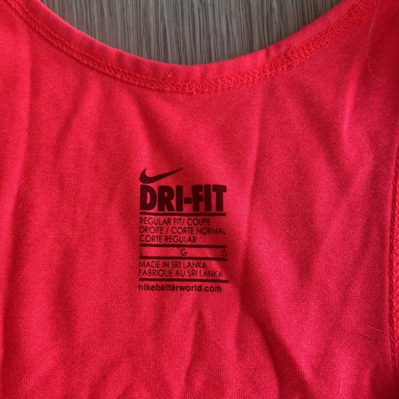 Nike Neon Pink Loose Fit Exercise Tank Top Size: L - Picture 2 of 3